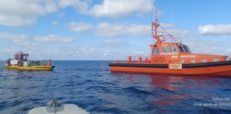 Rescatados 9 migrantes a 8 millas de Formentera Salvamento Marítimo en la zona del hundimiento del yate