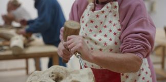 Cursos y talleres para personas adultas 2025-2026 Taller de talla en madera dirigido por Aaron Keydar