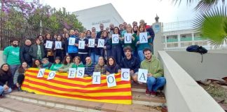 Profesorado del IES Marc Ferrer por la continuidad de la educación en catalán