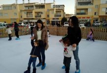 Muy buena respuesta de público en la apertura de la pista de patinaje sobre “hielo” pista patinaje Navidad