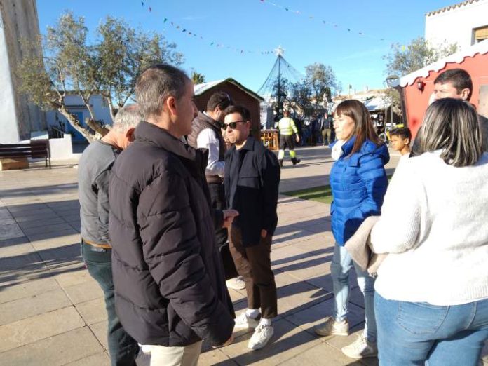 Los consellers de Sa Unió esta mañana después de la reunión con el presidente Córdoba