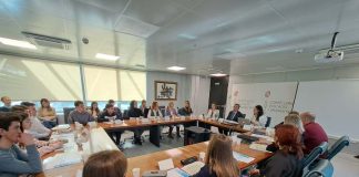 Educación regula el uso de teléfonos móviles durante la jornada escolar en todos los centros educativos de las Illes Balears