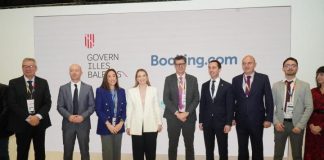 El Govern y Booking.com liderarán un proyecto piloto en Baleares para luchar contra la oferta de alquiler turístico ilegal Participantes en la reunión entre Govern y Booking.com