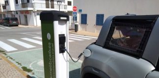 El sistema de Movilidad Eléctrica MELIB actualiza la aplicación para mejorar la gestión de las recargas Punto de carga en La Savina