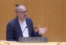 El senador Juanjo Ferrer denuncia que el PP vol aprovar una moció “a favor de l’intrusisme i del frau fiscal” en el sector turístic El senador Juanjo Ferrer al ple del Senat