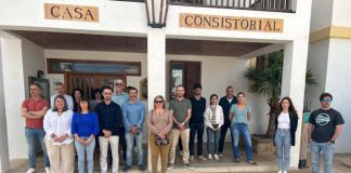 Minuto de silencio por las víctimas del derrumbe en Playa de Palma Minuto de silencio