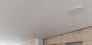 Bomberos y personal sanitario participan en un simulacro de incendio en el Hospital de Formentera