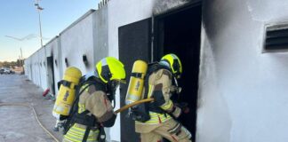 Las obras en el campo de futbol provocan un incendio en los almacenes bajo las gradas