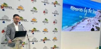 Formentera promociona los eventos deportivos en la World Travel Market El conseller de Turismo Artal Mayans en la WTML 2024