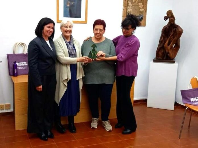 Entrega del premio MENINAS 2024 a Espai Dones
