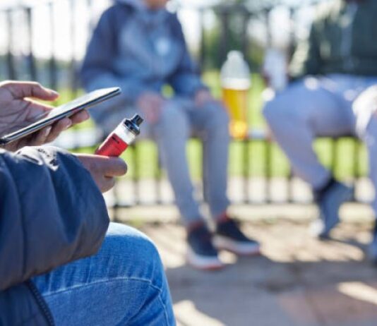 Identificado un aumento del consumo de bebidas energéticas y de vapeadores entre la población preadolescente y adolescente de Formentera Vapeadores