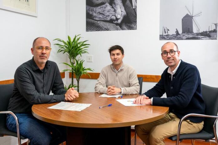 Antoni Roig, president SDF, Hugo Martínez, conseller esports, Óscar Portas, president CIF