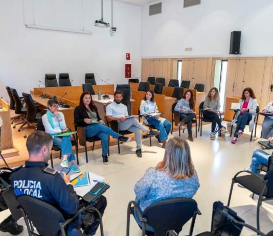 Formentera crea la Subcomisión de Violencias Sexuales y LGTBfóbicas en el Ocio Nocturno para garantizar espacios seguros y libres de violencias