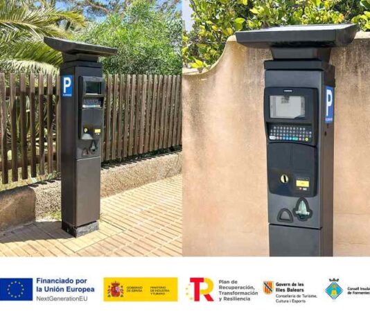 El Consell de Formentera renueva los parquímetros de la zona azul de la Savina con el objetivo de mejorar la eficiencia del sistema