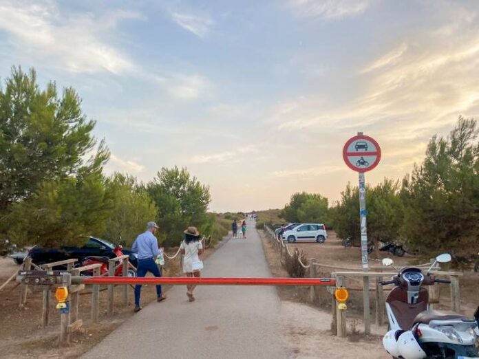 Control de acceso al faro de es Cap