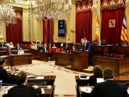 El Parlament convalida el Decreto ley que prohíbe nuevas plazas turísticas en pisos en las Islas Baleares