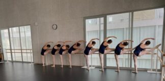 Educación impulsa la implantación del Programa de Enseñanzas Integradas en el Conservatorio Profesional de Música y Danza de Eivissa y Formentera Clase de danza en el Conservatorio de las Pitiusas