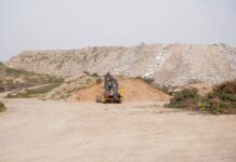El pleno aprueba la constitución del servicio público para el tratamiento y gestión de los residuos de construcción y demolición Montaña de residuos de obra en el vertedero de es Cap