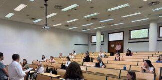 880 docentes se han presentado hoy a las oposiciones de enseñanzas no universitarias