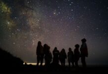 Formentera invita a descubrir Saturno y la Luna en una nueva noche de observación astronómica Actividad astronómica