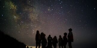 Formentera invita a descubrir Saturno y la Luna en una nueva noche de observación astronómica Actividad astronómica