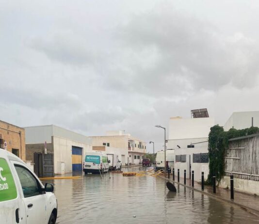 AEMET mantiene activado el aviso naranja por lluvias y tormentas en Eivissa y Formentera hasta las 15 horas del sábado Tormenta 30 septiembre 2025