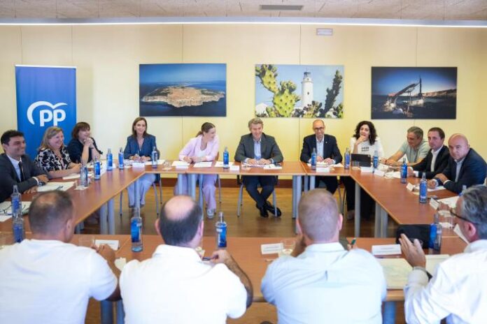 Imagen de la reunión del PP sobre inmigración