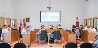 Formentera aprueba impulsar la accesibilidad en las playas para personas con movilidad reducida