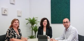 El Consell traslada a Sandra Fernández las principales necesidades de la isla en materia de servicios sociales y atención a menores