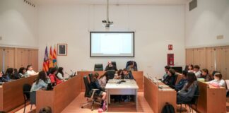 Reclamos sobre infraestructuras deportivas y transporte público en el segundo Pleno de la Infancia y la Juventud de 2025 en Formentera Segundo pleno Infancia y Juventud 2025