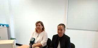 El Consell de Participació de la Residencia de Mayores será convocado este mes para plantear mejoras y realizar el seguimiento de las actuaciones en el centro asistencial La consellera Cristina Costa y la directora de la Residencia, Amada Marcos