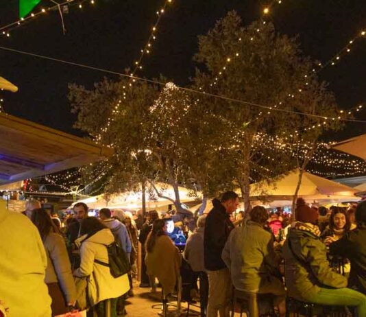 El Mercat de Nadal de Formentera ofrece una tentadora oferta gastronómica y un amplio programa de actuaciones musicales Mercat de Nadal 2025