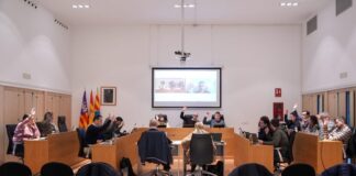 Córdoba denuncia subidas «escondidas» para partidos y cargos en el presupuesto para 2026 aprobado ayer