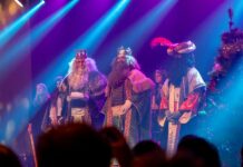La magia de los Reyes Magos ha superado la lluvia y el viento en su visita a Formentera