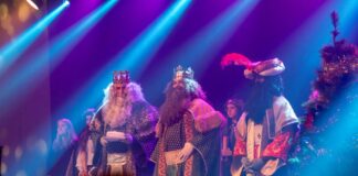 La magia de los Reyes Magos ha superado la lluvia y el viento en su visita a Formentera