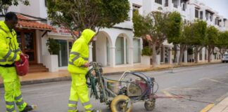 Trabajos de repintado y actualización de la señalización viaria en el núcleo de Sant Francesc