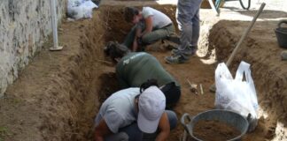 El Govern finaliza en Formentera las actuaciones previstas en el V Plan de Fosas con excavaciones en el cementerio viejo de Sant Francesc y prospecciones en Es Pujols V Plan de Fosas