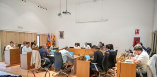 La oposición vota en contra la propuesta de acuerdo para la aplicación de la disposición adicional séptima sobre procedimiento de legalización extraordinaria de edificaciones en suelo rústico pleno abril 2026