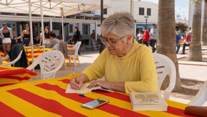 Signatura de llibres Neus Costa Dia del llibre 2026