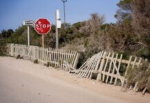 El Consell de Formentera actúa en el litoral de forma subsidiaria ante la inacción sobre los elementos de protección dunar Parc Natural abril 2026