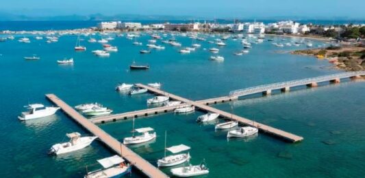 El Consell Insular de Formentera convoca a los usuarios de s’Estany des Peix para informar de la puesta en marcha del servicio de barqueo Estany des Peix