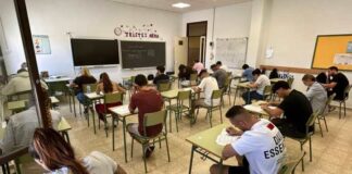 El Govern lleva a cabo la primera prueba del proceso selectivo unificado para cubrir 98 plazas de policía local en las Islas Baleares Examen Policía local