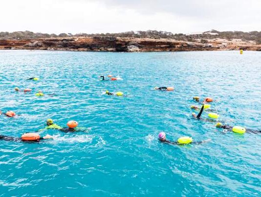 Rafa Cabanillas y Ona de Miguel vencen en la 10ª edición de la Marnaton eDreams Formentera by Baleària Marnatón 2026