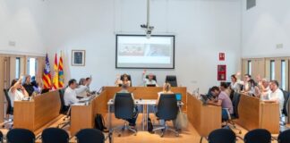 El Pleno del Consell Insular de Formentera rechaza un modelo aeroportuario «pensado para seguir batiendo récords de pasajeros» Pleno mayo 2026