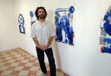 La fuerza del azul en la muestra de Ismael Cerezo Expo Un mismo azul de Ismael Cerezo