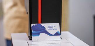 El Consell Insular de Formentera moderniza el sistema de acceso al transporte público y estrena la nueva Tarjeta de Transporte