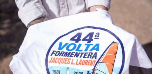 La 44ª Volta a Formentera en Surf de Vela rinde homenaje a Jacques L. Laurent y pasa a llevar su nombre