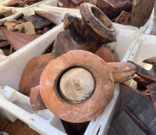 El MAEF acoge más de una veintena de ánforas romanas recuperadas por un barco oceanográfico en un lance en el sur de Formentera Hallazgo ánforas romanas