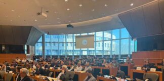 El Govern convoca cuatro nuevas becas formativas para jóvenes con titulación universitaria para formarse durante un año en materia de la Unión Europea en Bruselas