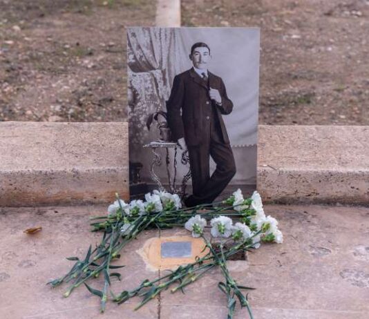Formentera recuerda a Jaume de na Morna con una placa conmemorativa en el mirador de sa Senieta
